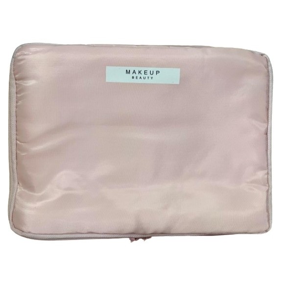 NECESSAIRE DE POLIESTER 23X16.5X7CM UN. IMPORIENTE