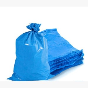 ROLO DE SACO DE LIXO AZUL 15LTS C/20 PCS 39X58CM UN.